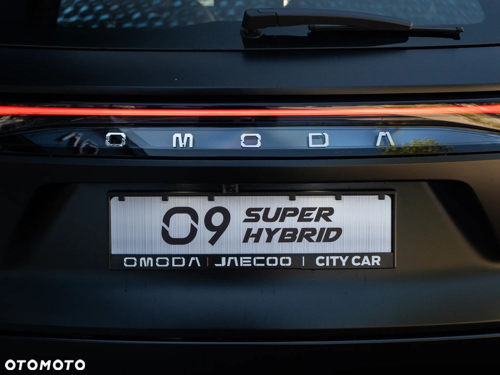 Omoda 9 1.5 Super Hybrid Exclusive AWD - 11