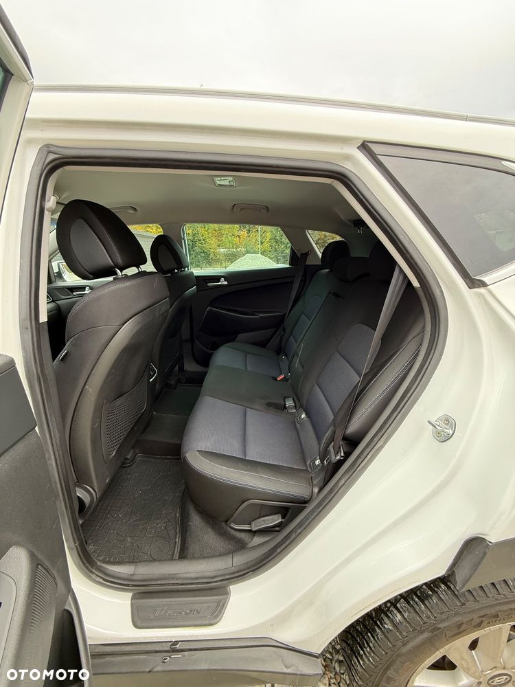 Hyundai Tucson 2.0 CRDi 4WD Advantage - 14