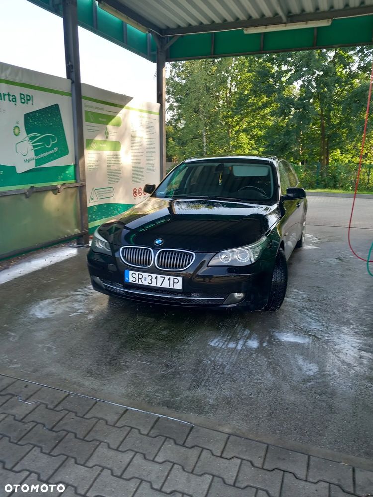 BMW Seria 5 523i - 2