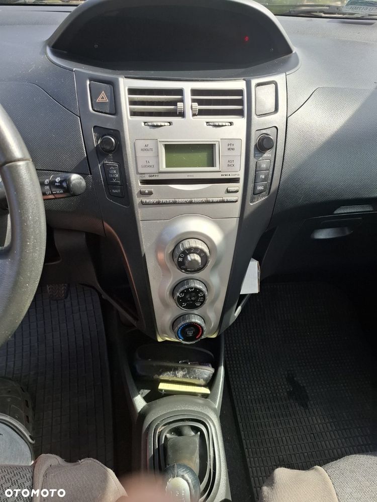 Toyota Yaris 1.4 D-4D - 18