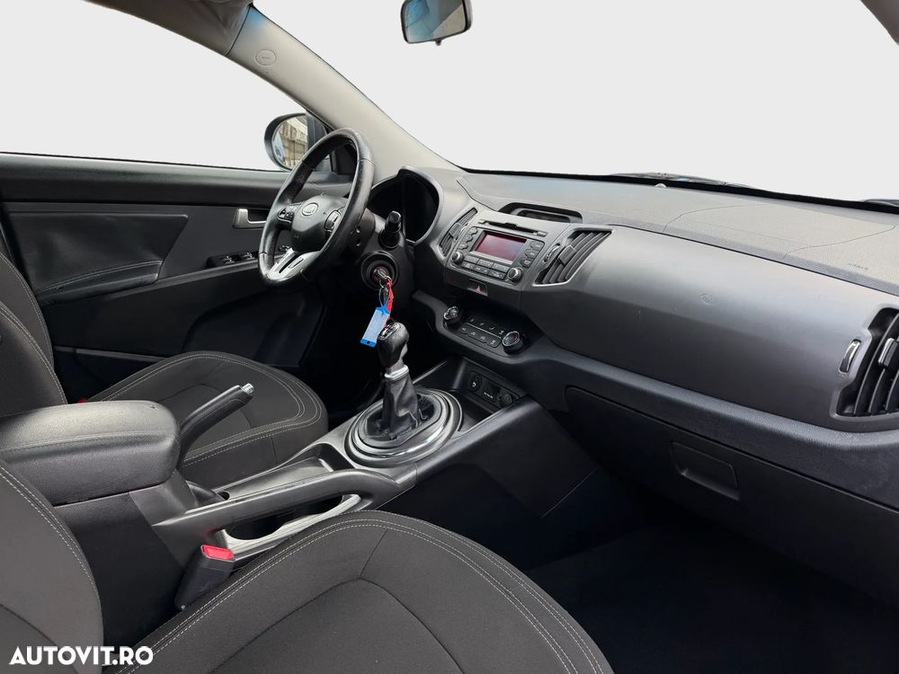 Kia Sportage 1.7 CRDI 2WD Attract - 10