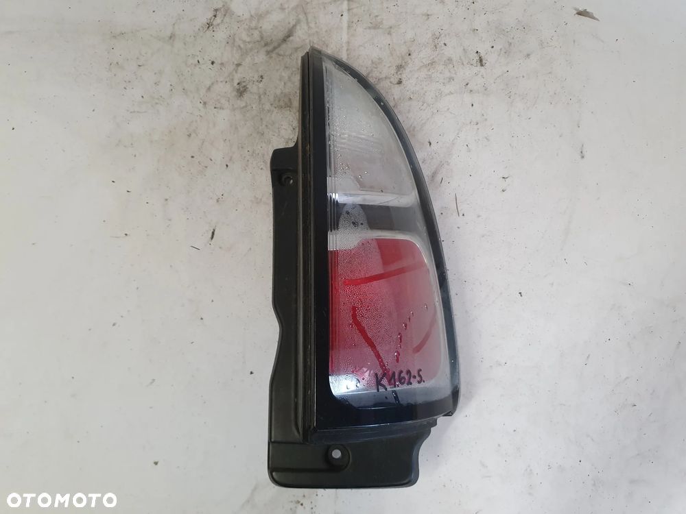 * LAMPA TYLNA PRAWA TYŁ PRAWO CITROEN C3 PICASSO - 1