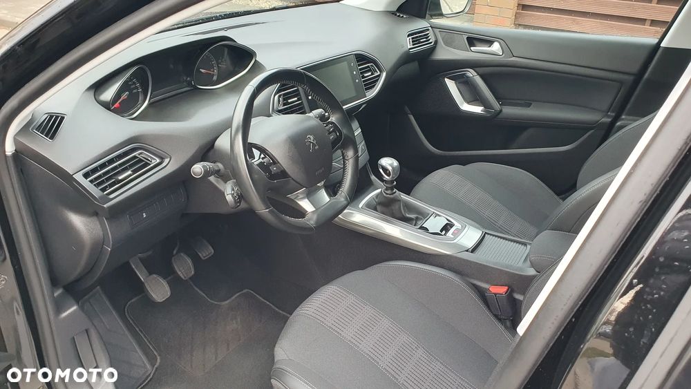 Peugeot 308 1.5 BlueHDi Allure Pack S&S - 13