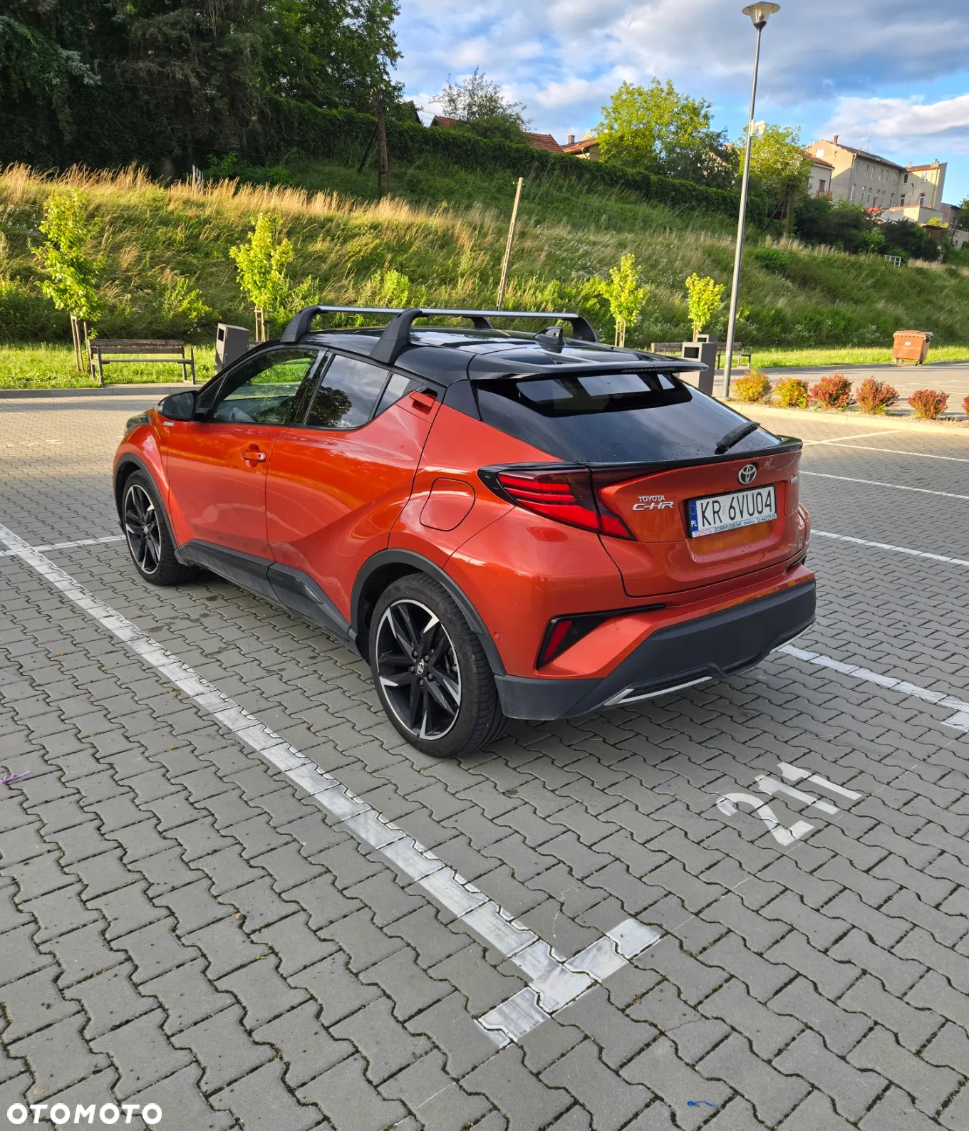 Toyota C-HR 1.8 Hybrid GPF GR Sport - 4