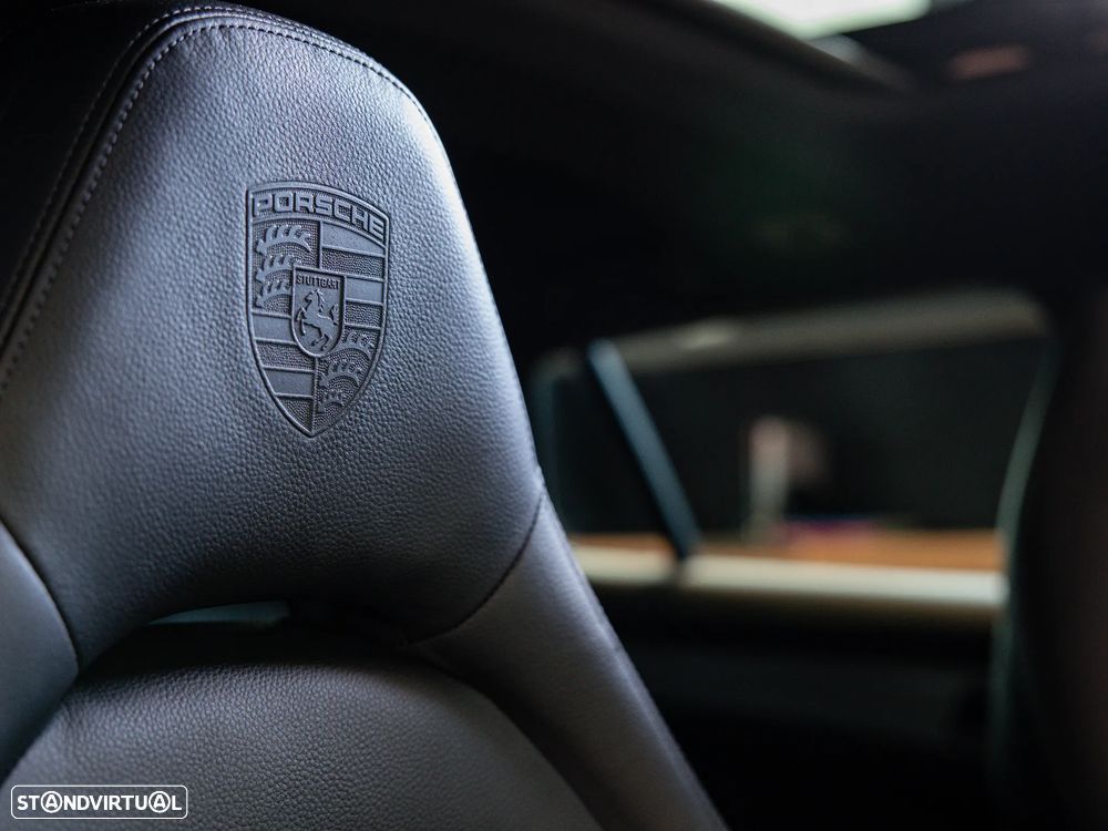 Porsche Panamera Sport Turismo 4 E-Hybrid Platinum Edition PDLS - 47