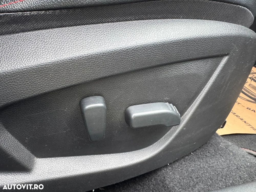 Renault Arkana 140 EDC RS Line - 12