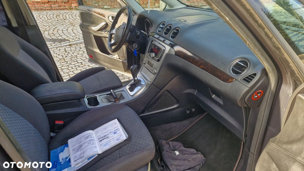 Ford Galaxy 2.0 TDCi Ghia - 13