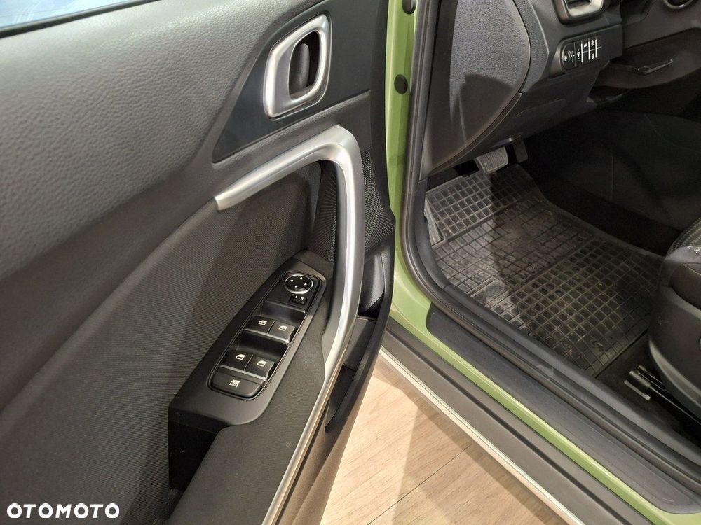 Kia XCeed 1.5 T-GDI M DCT - 12