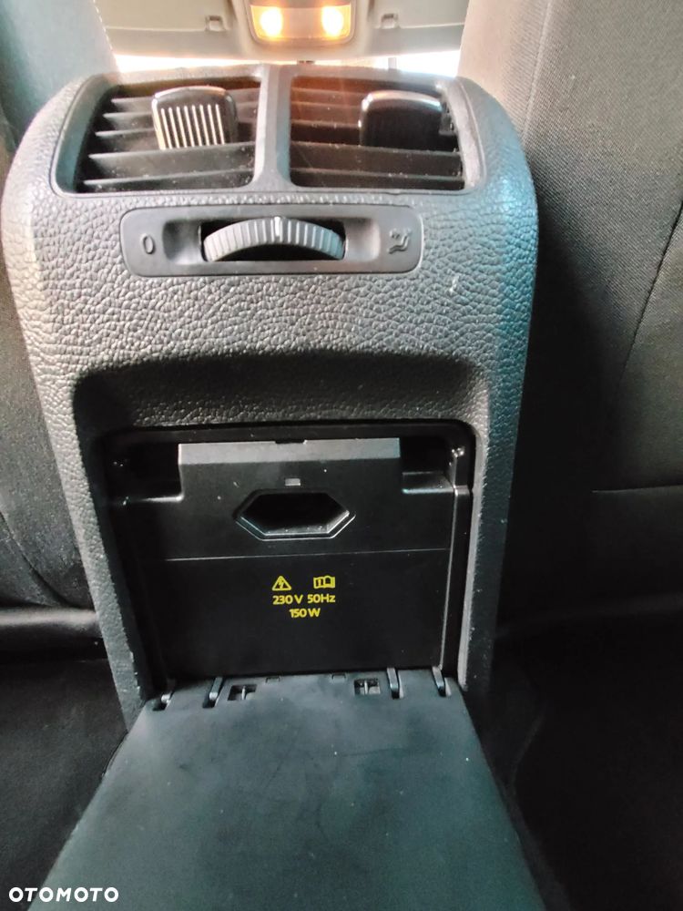 Volkswagen Golf Variant 1.6 TDI DPF MATCH - 23