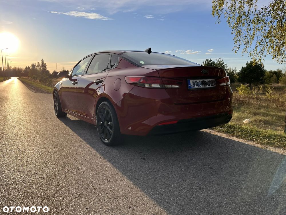 Kia Optima - 12