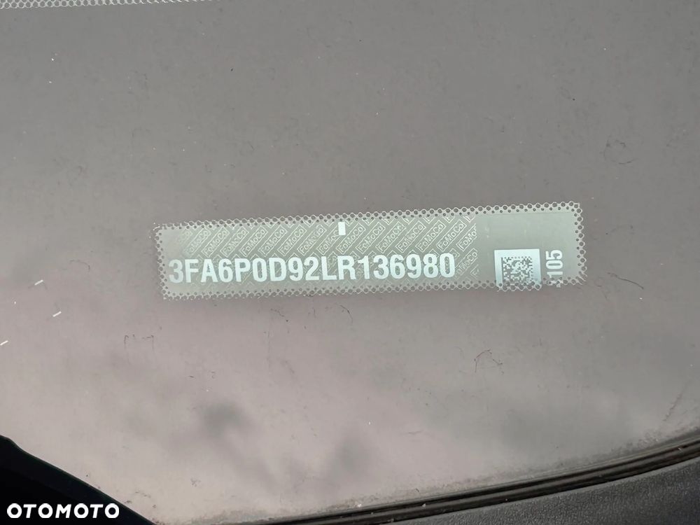 Ford Fusion 2.0 EcoBoost Titanium - 21