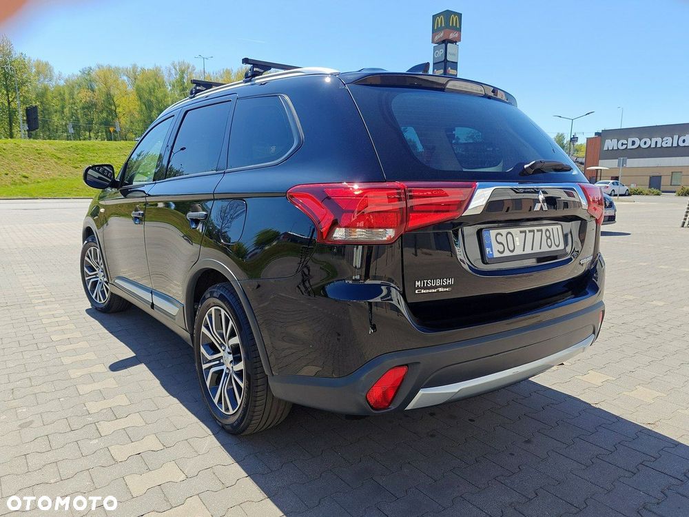 Mitsubishi Outlander - 38