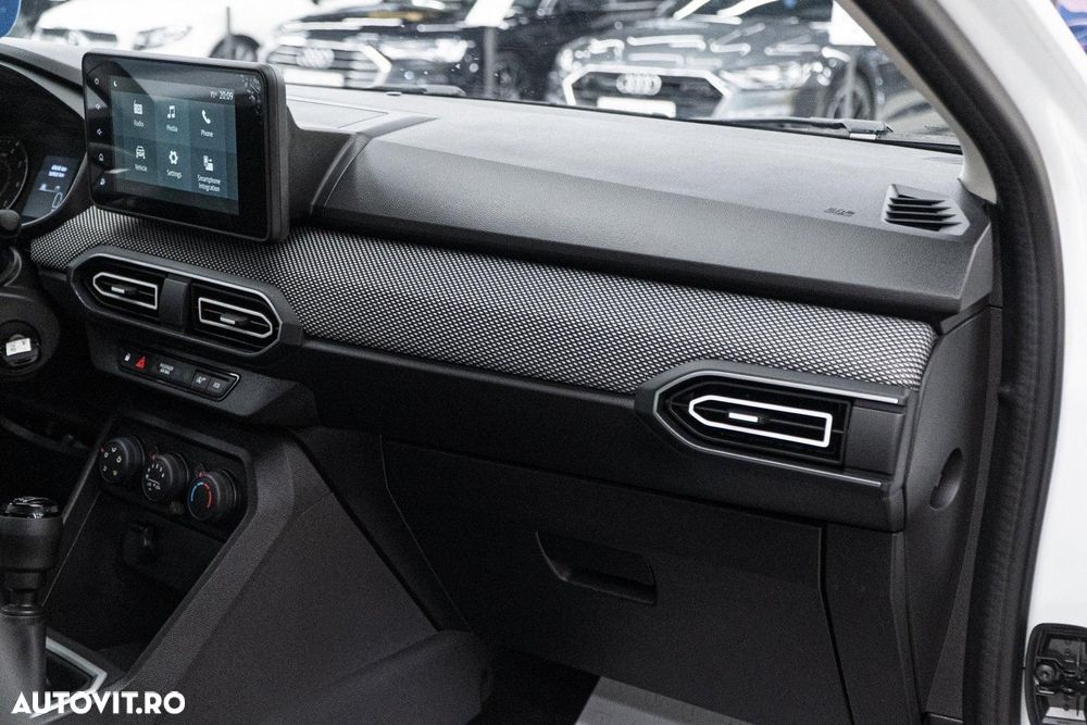 Dacia Logan TCe 90 MT6 Prestige - 32