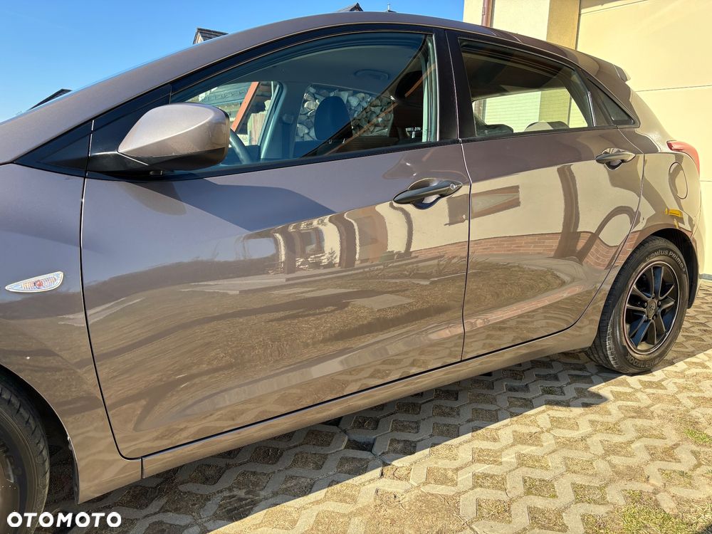 Hyundai i30 1.4 Classic - 10