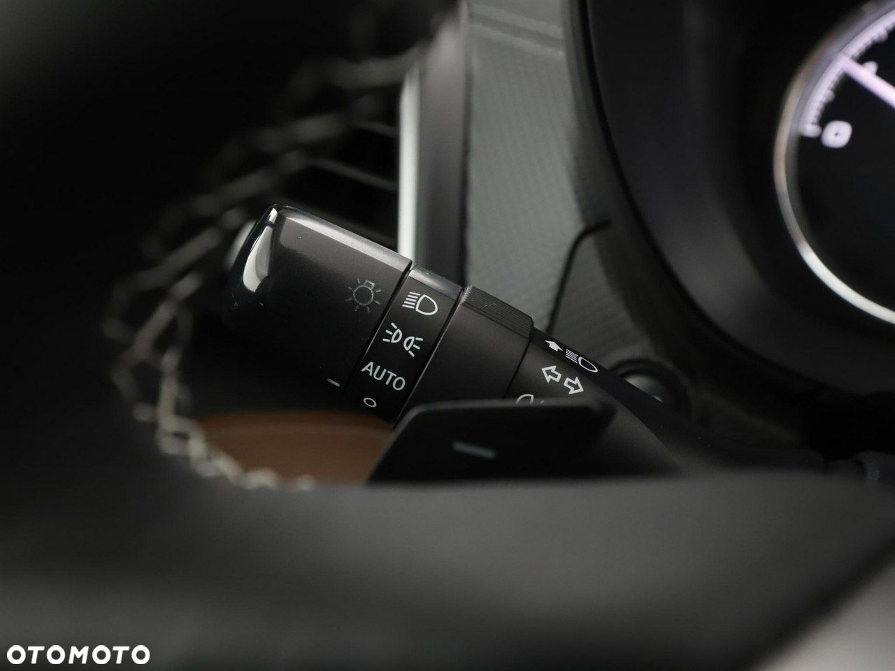Subaru Forester 2.0 i Platinum Lineartronic - 33