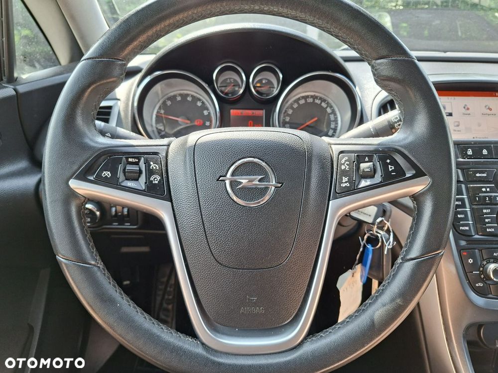 Opel Astra 1.4 T Cosmo EU6 - 18