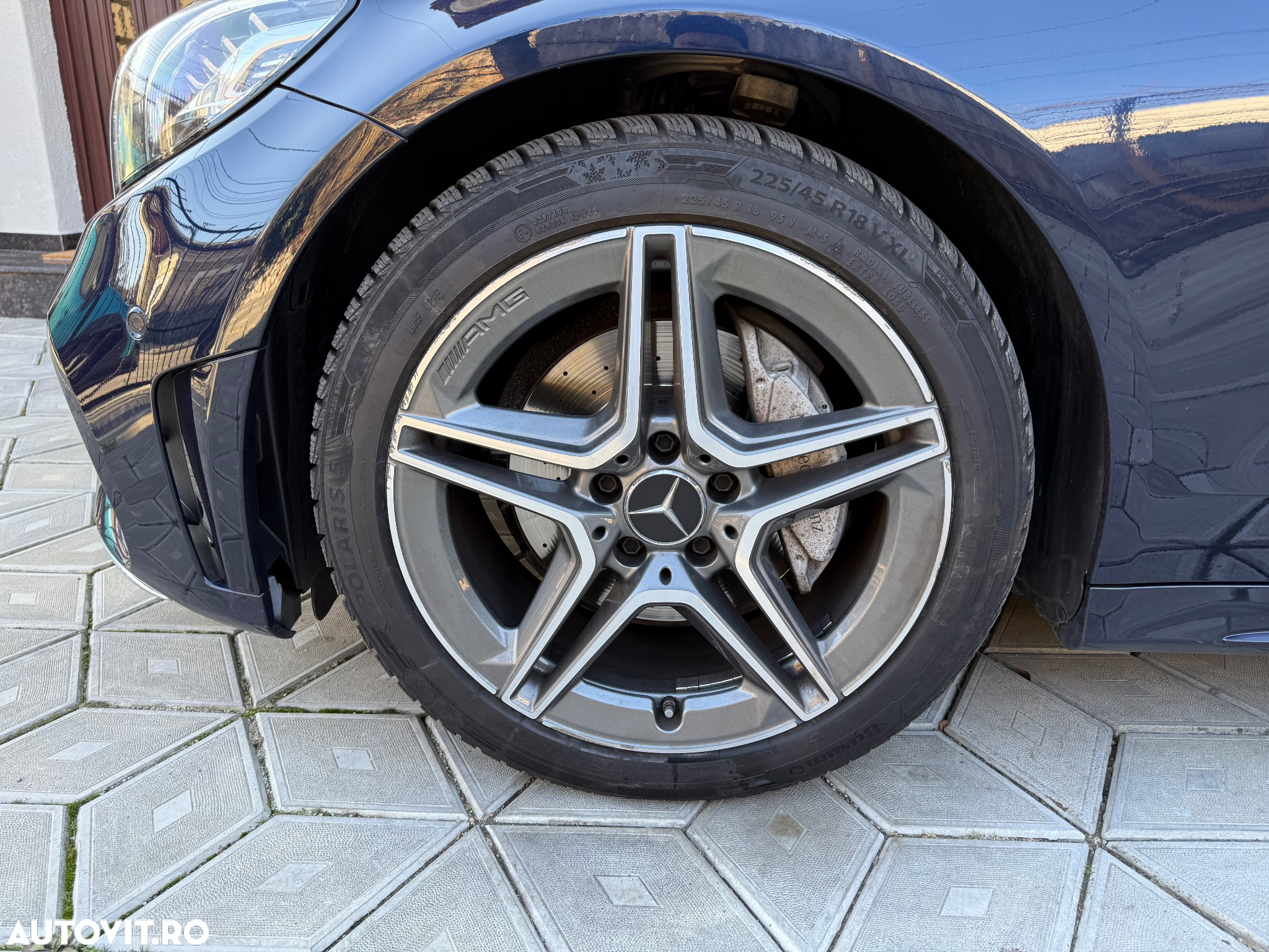 Mercedes-Benz C 180 9G-TRONIC AMG Line - 10