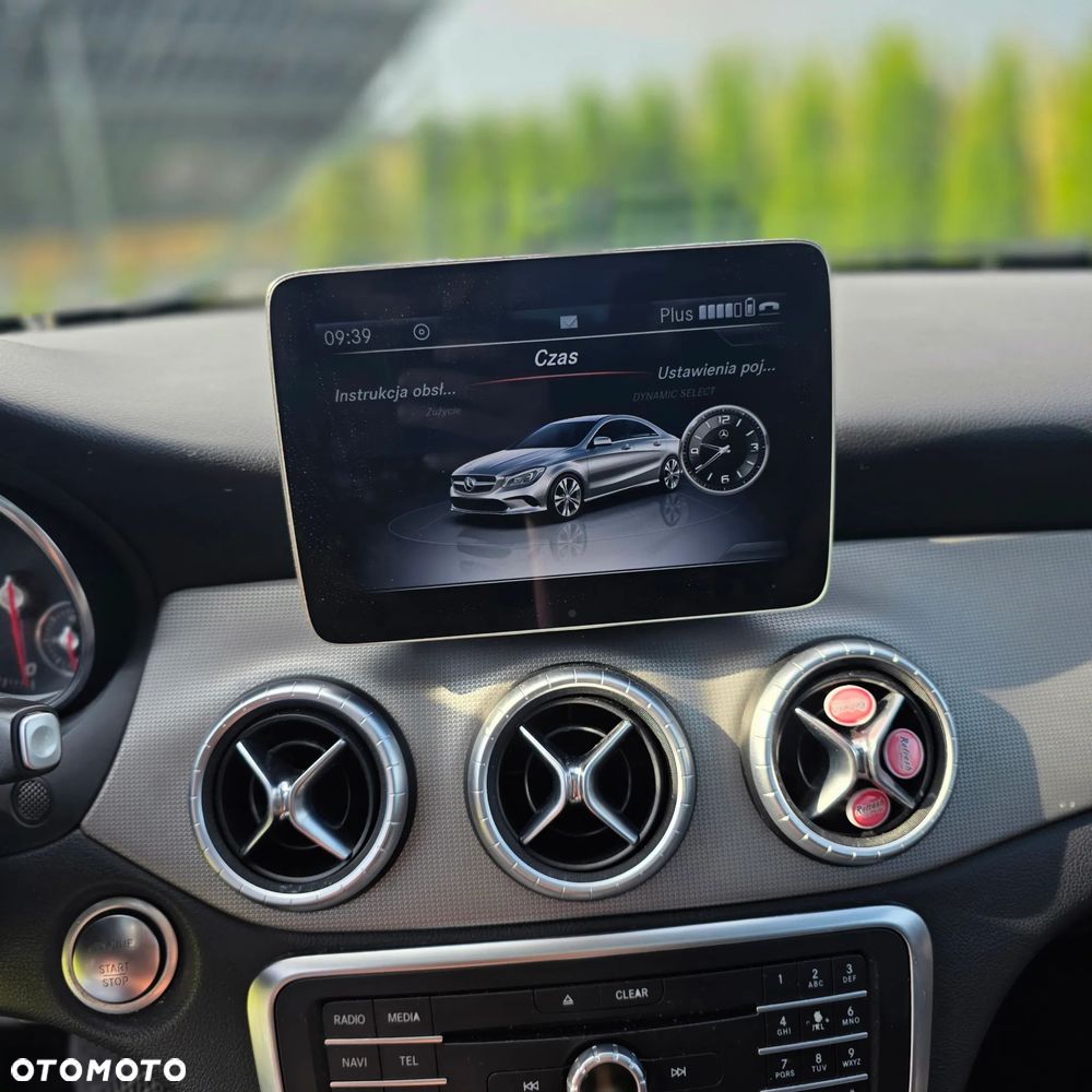 Mercedes-Benz CLA 250 4-Matic - 14