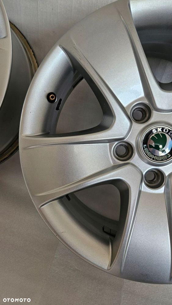 FELGI SKODA OCTAVIA II 1Z0 SUPERB II YETI 6,5x16 16 ET50 5X112 - 6