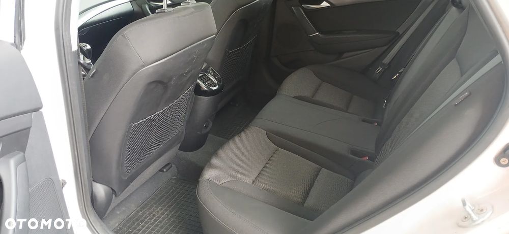 Hyundai i40 1.7 CRDi BlueDrive Premium - 8