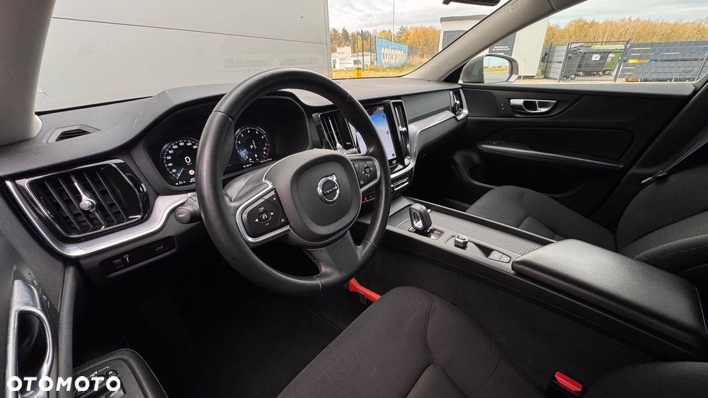Volvo V60 B3 B Geartronic Momentum - 37