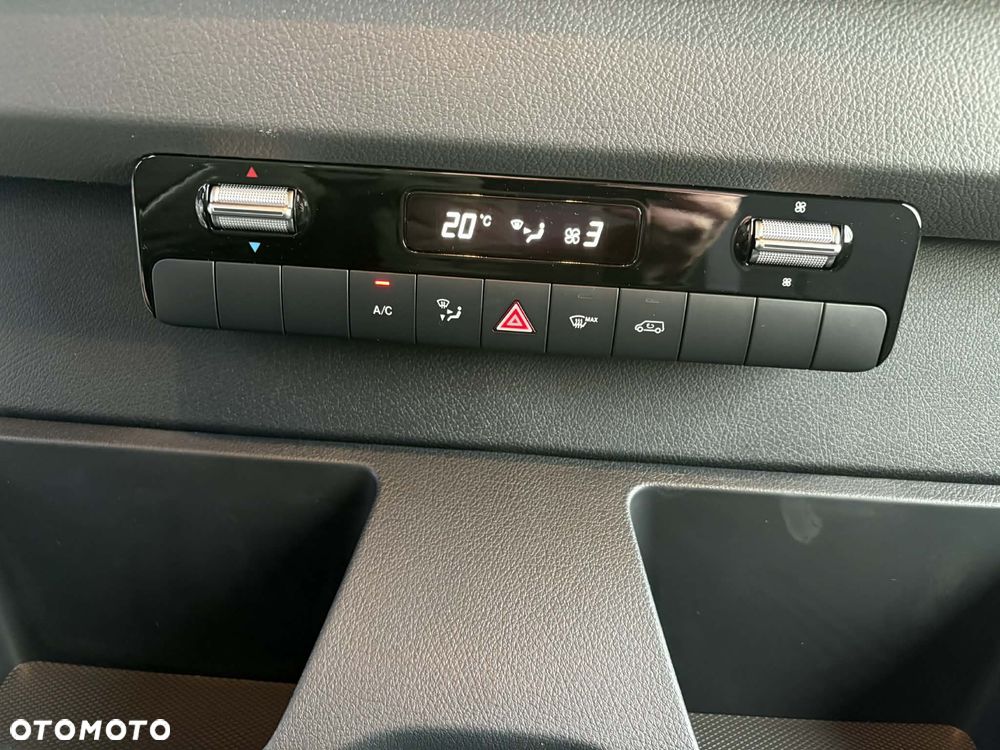 Mercedes-Benz Sprinter - 12