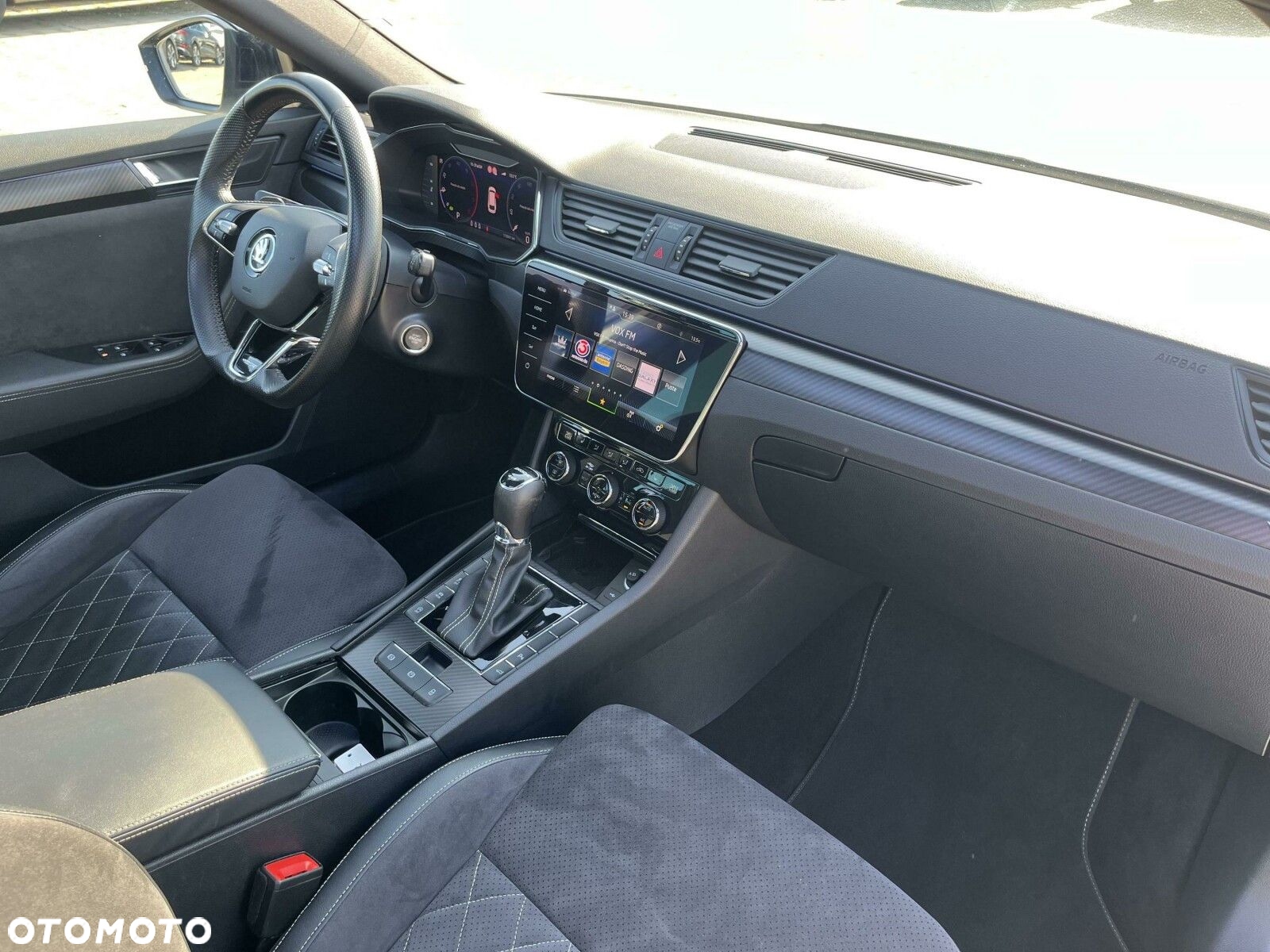 Skoda Superb 2.0 TDI SCR 4x4 Sportline DSG - 11