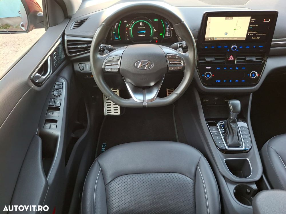 Hyundai IONIQ - 15