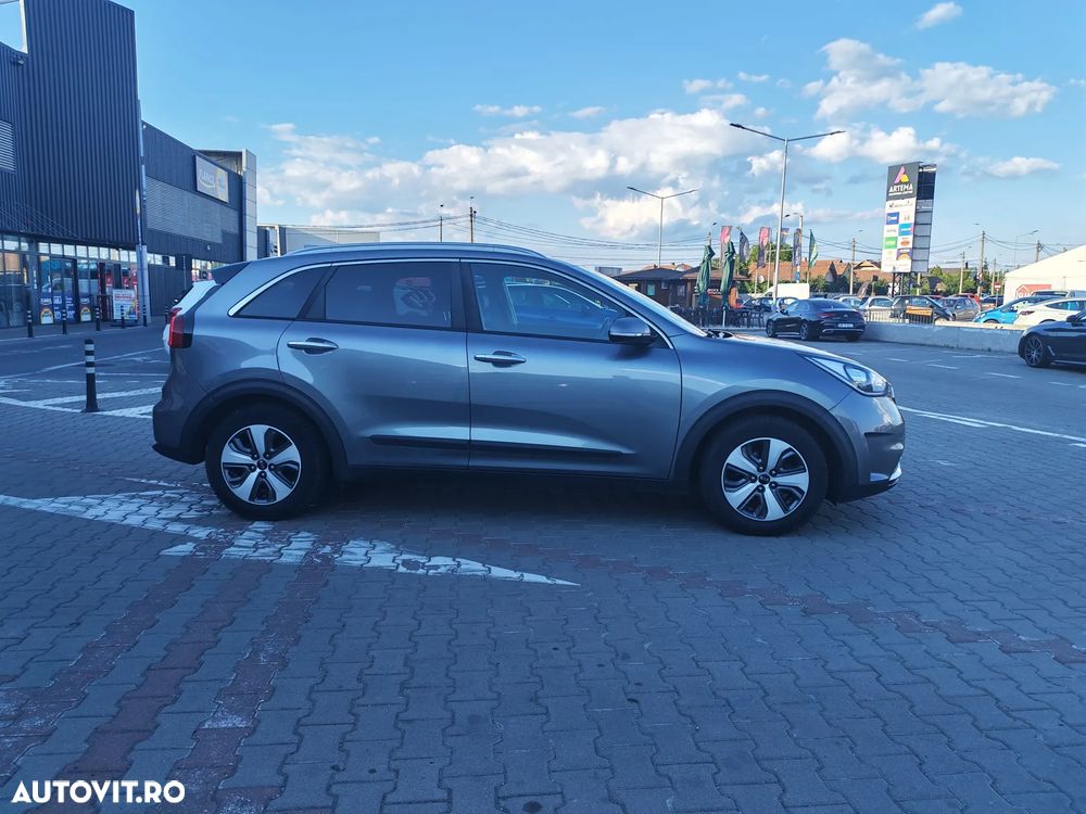 Kia Niro 1.6 GDI 2WD Aut. Spirit - 13