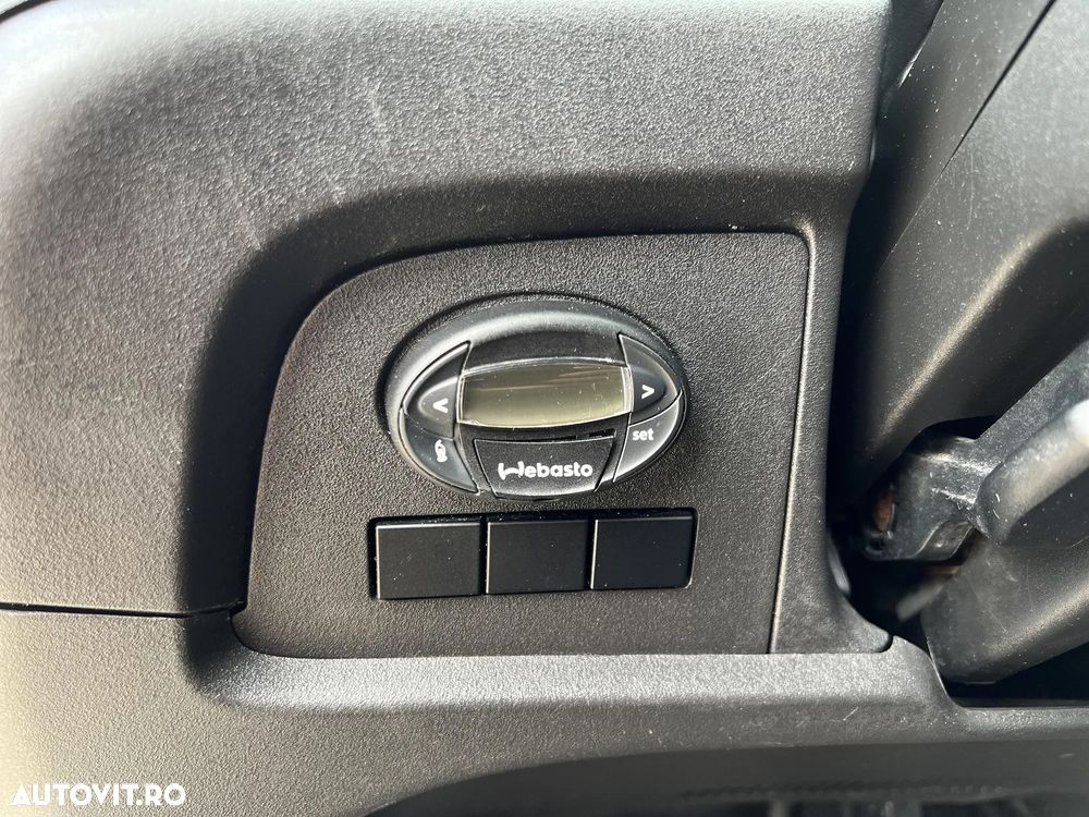 Iveco Daily 35-140 CHASSI CAB 2.3JTD HI-MATIC - 12