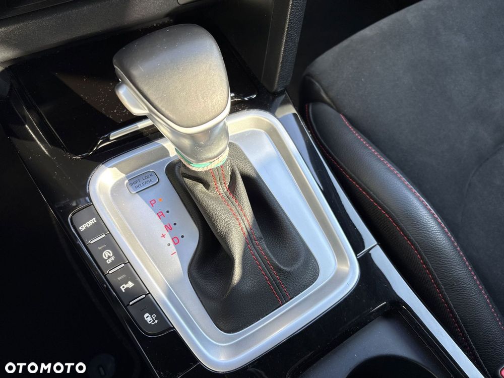 Kia ProCeed 1.6 T-GDI GT DCT - 15
