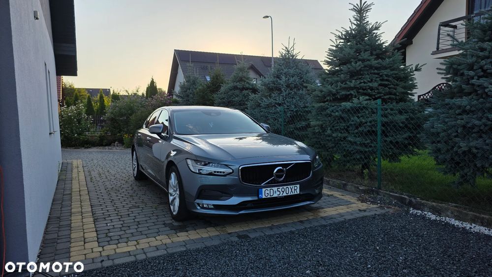 Volvo S90 T5 Momentum - 1