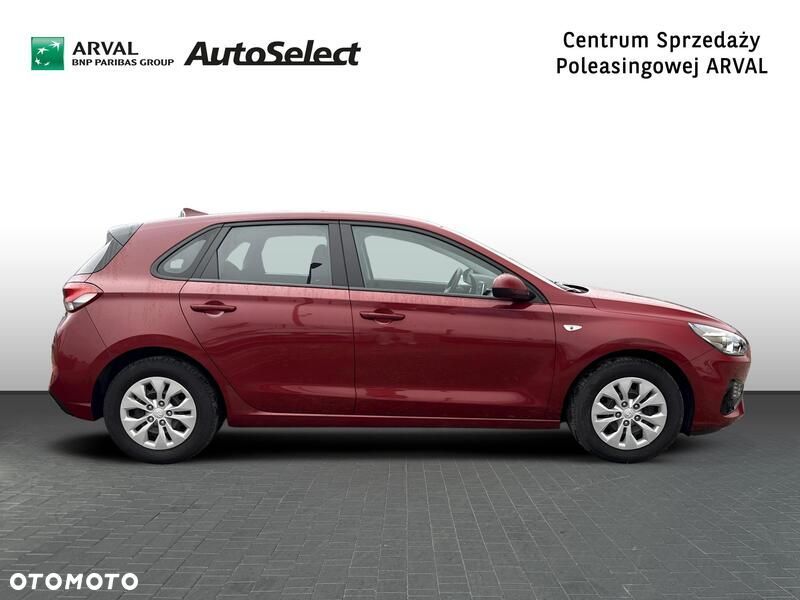 Hyundai i30 1.5 DPI Classic + - 8