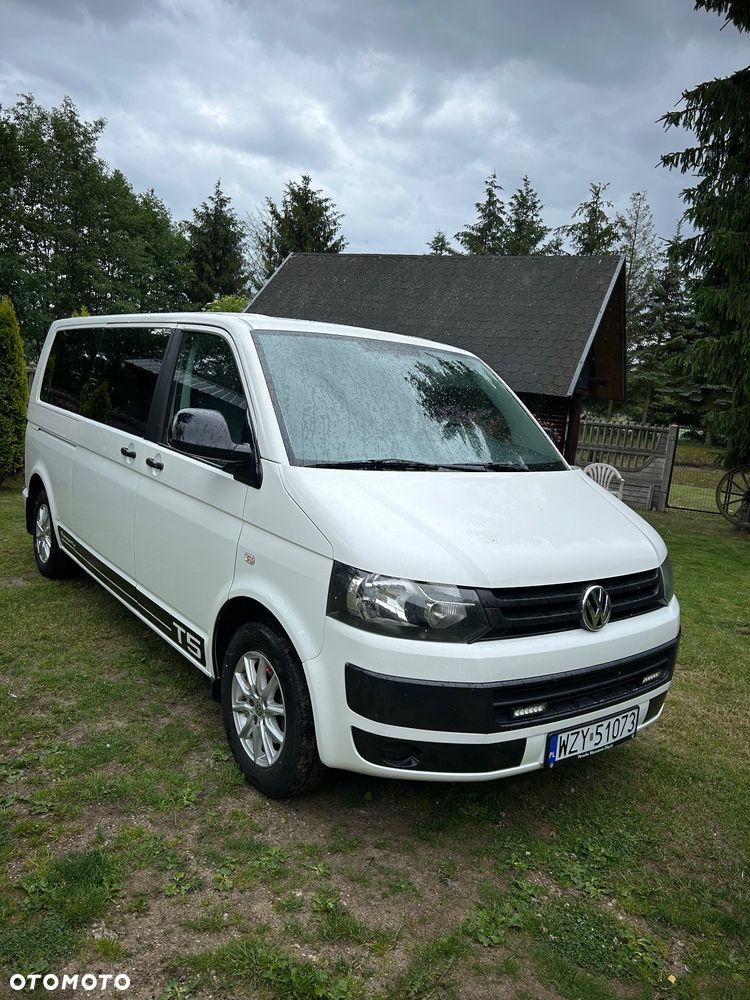 Volkswagen Caravelle - 1