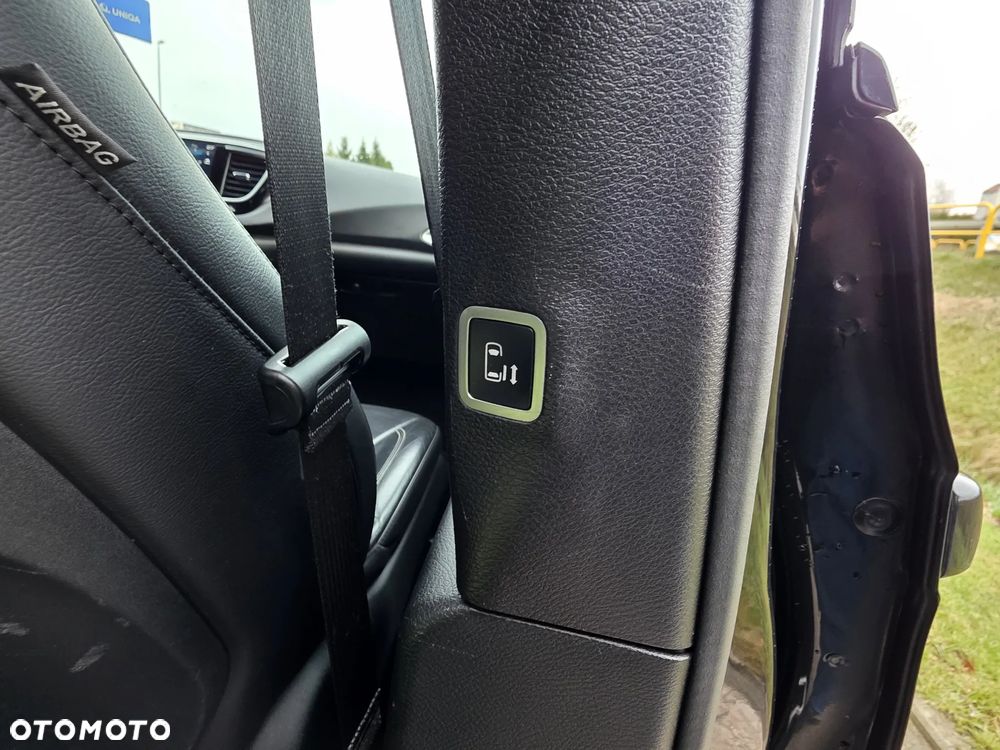 Chrysler Pacifica - 26