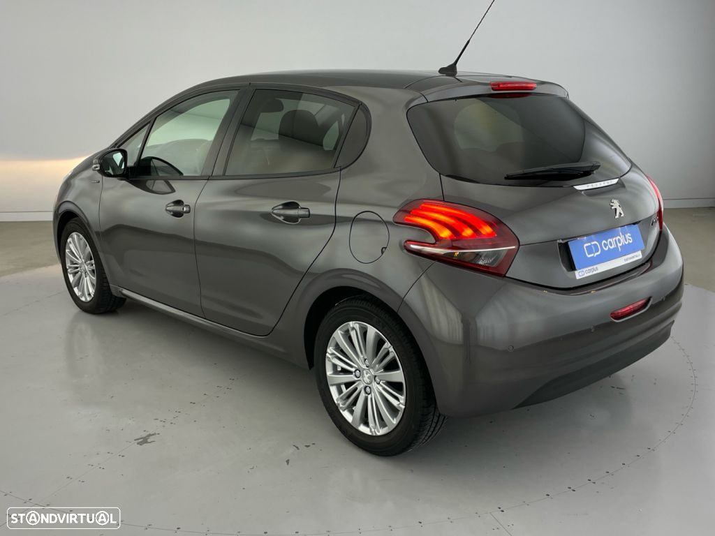 Peugeot 208 1.2 PureTech Signature - 26