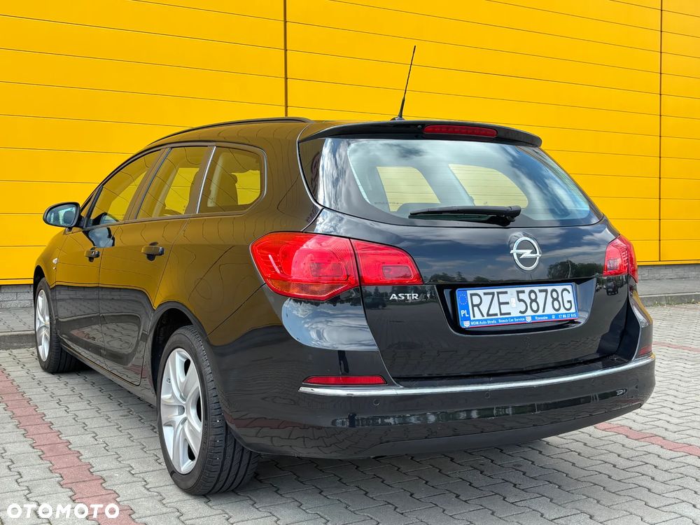 Opel Astra 1.4 Turbo Edition Sport - 8