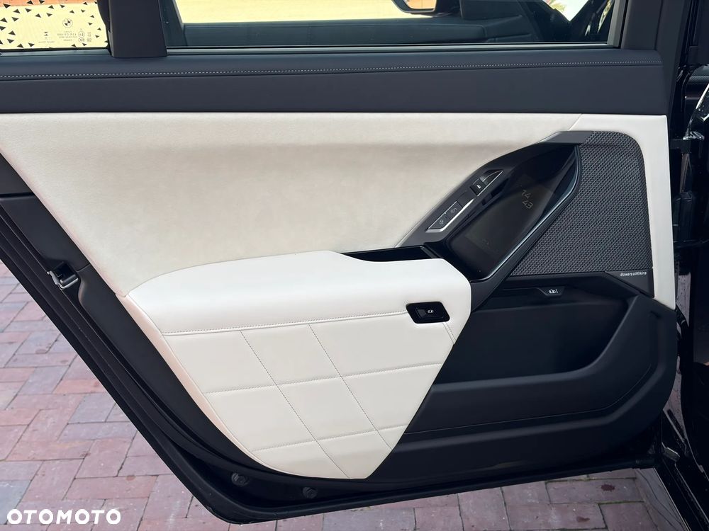 BMW Seria 7 740 xDrive mHEV sport - 26