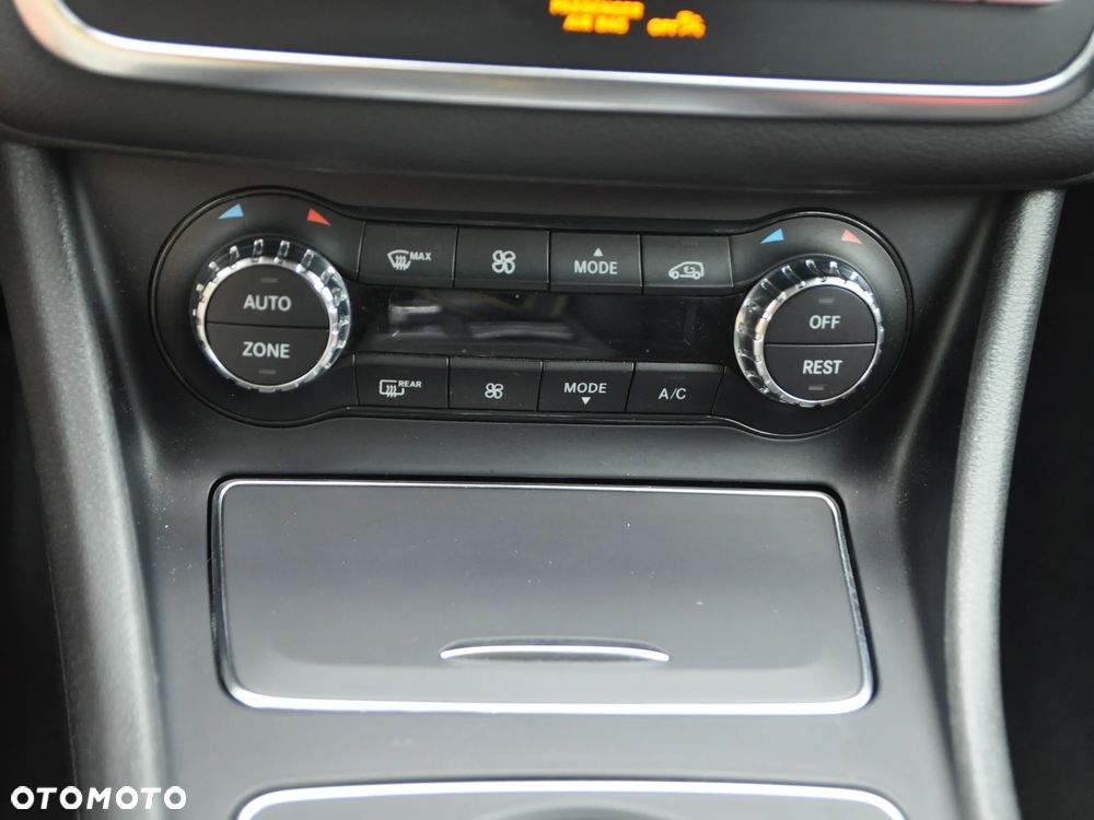 Mercedes-Benz GLA 220 4-Matic AMG Line - 21