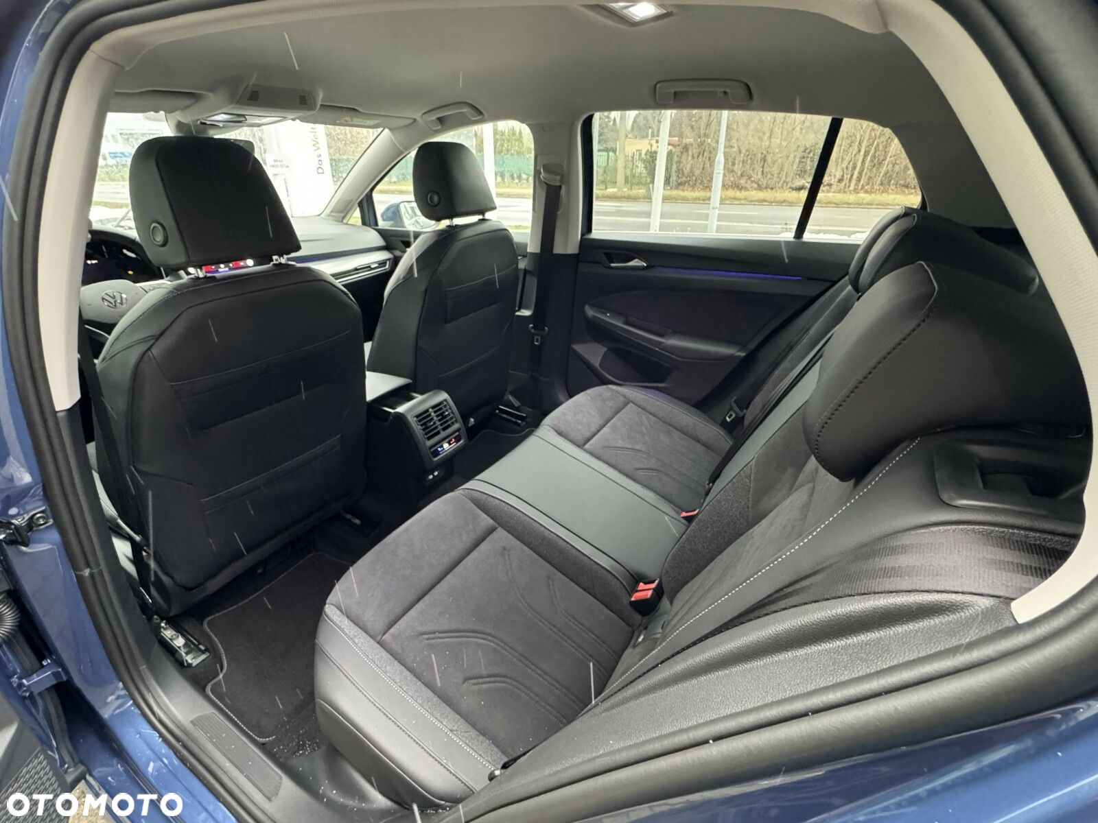 Volkswagen Golf - 12