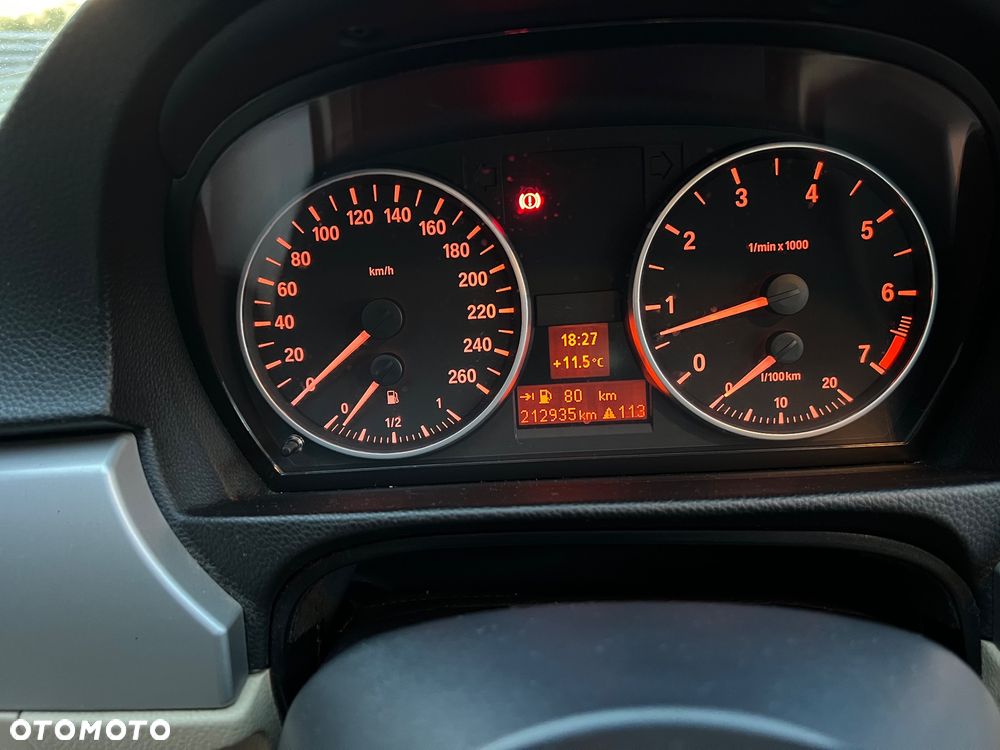 BMW Seria 3 318i - 12