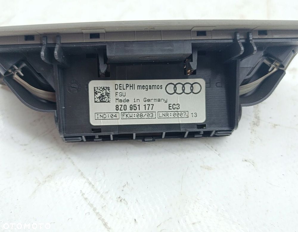 MODUŁ AUDI A2 8Z0951177 - 4