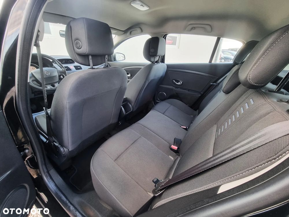Renault Megane 1.6 16V Exception - 12