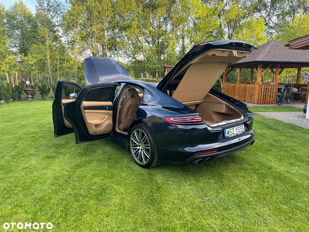 Porsche Panamera 4S - 10