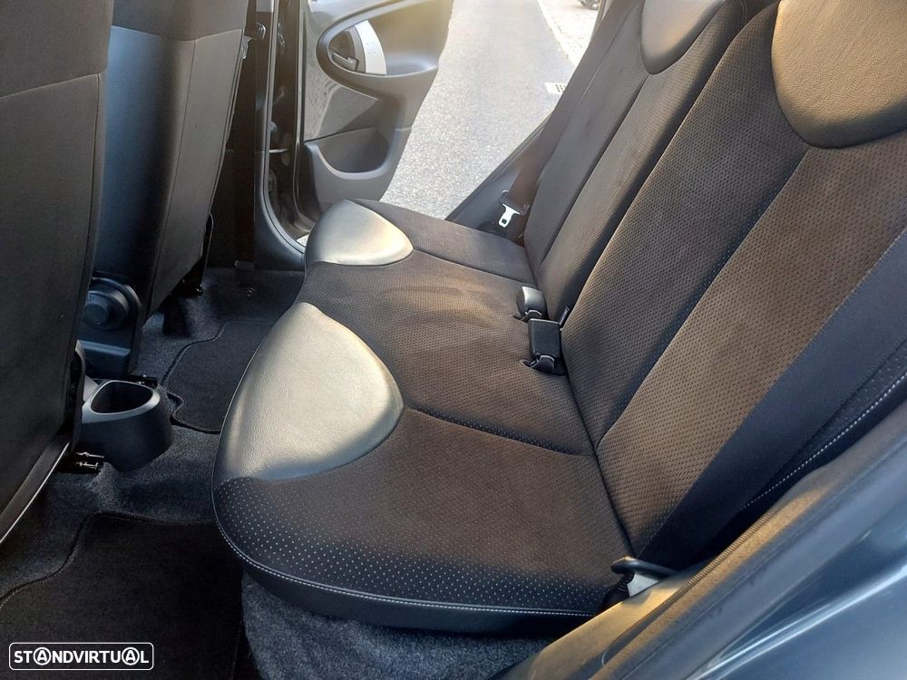 Peugeot 107 1.0 Style - 18