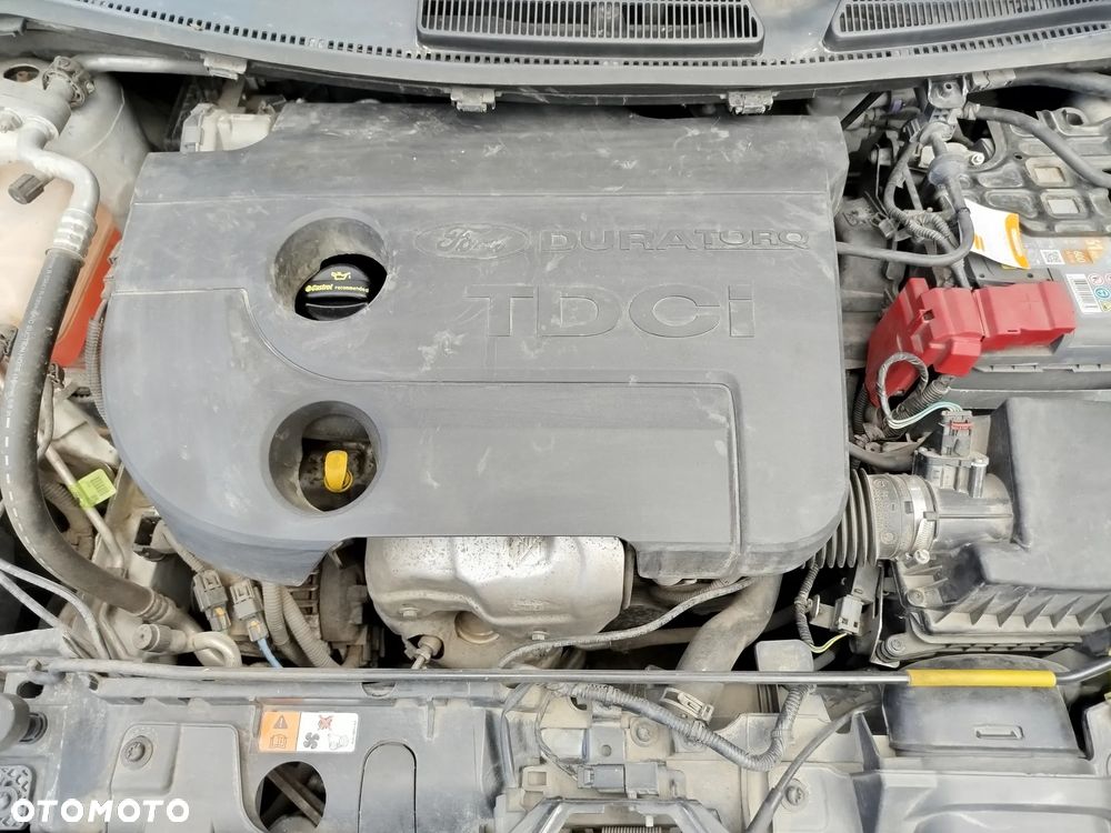 Ford Fiesta 1.5 TDCi SYNC Edition - 9