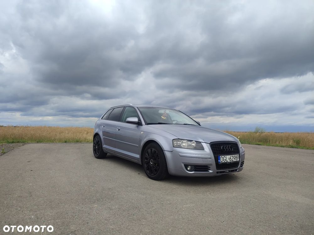 Audi A3 Sportback 2.0 TDI DPF Ambiente - 1