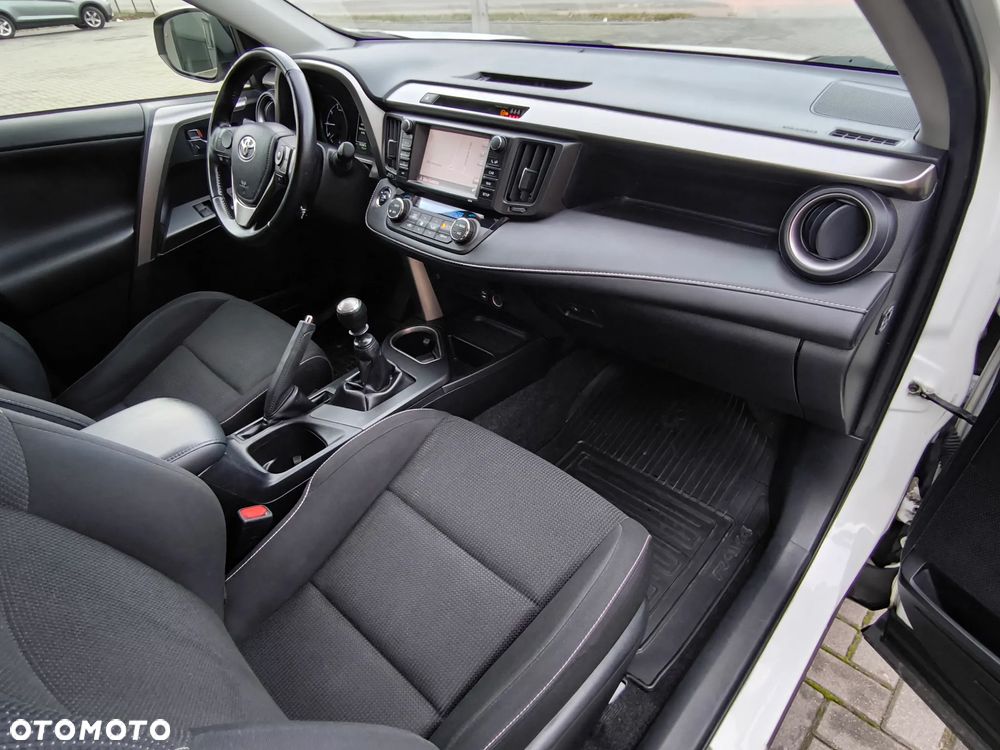 Toyota RAV4 2.0 D-4D 4x2 Start-Stop Executive - 23