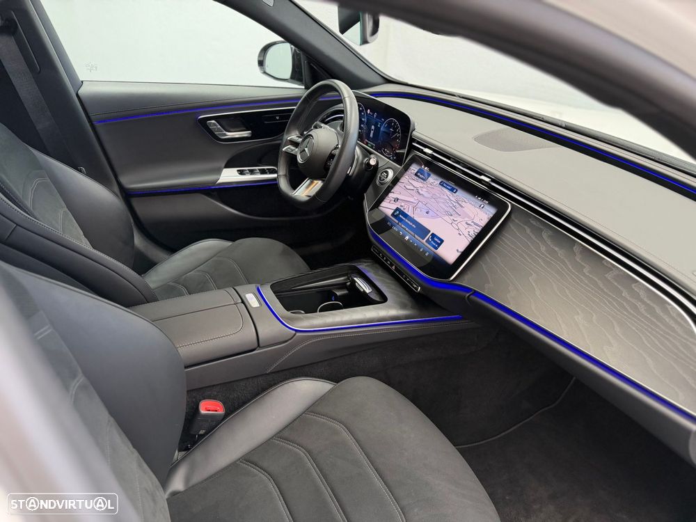 Mercedes-Benz E 300 de AMG Line - 18