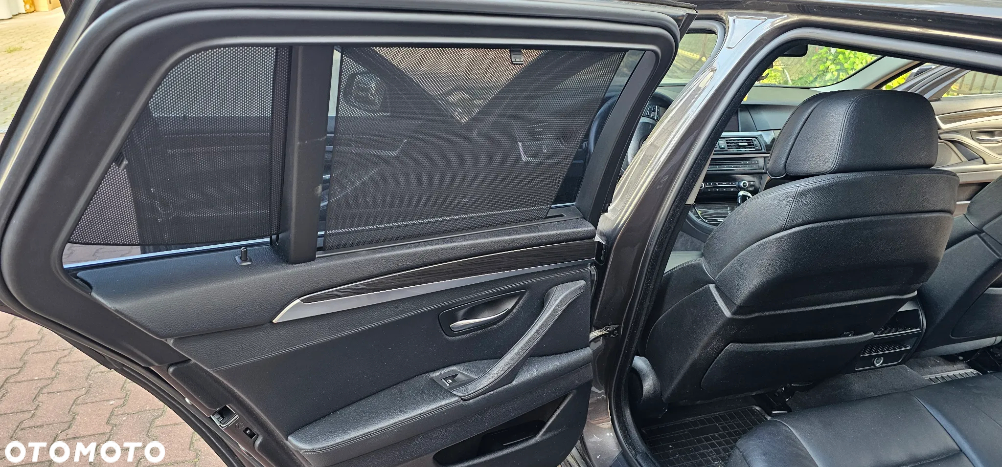 BMW Seria 5 520d Touring - 12